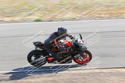 media/Feb-05-2023-Classic Track Day (Sun) [[c35aca4a42]]/Group 2/session 1 turn 9/